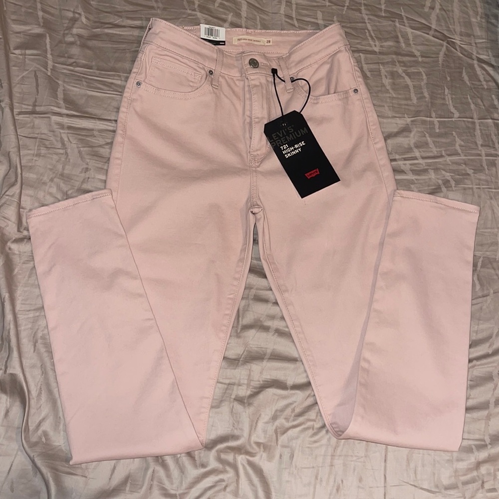 Levi’s High Rise Skinny’s